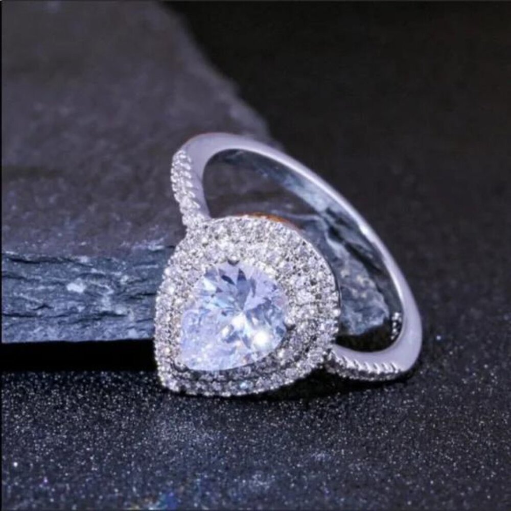 NEW PEAR CUT 925 STERLING STERLING DIAMOND RING - Picture 7 of 7